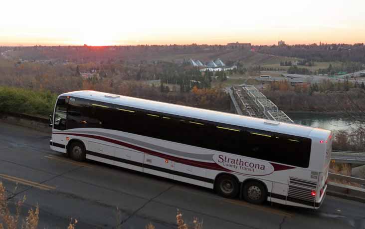 Strathcona Prevost LeMirage XL-II 1005